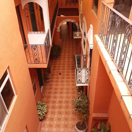 Hotel Meson Mariano Matamoros Керетаро Экстерьер фото