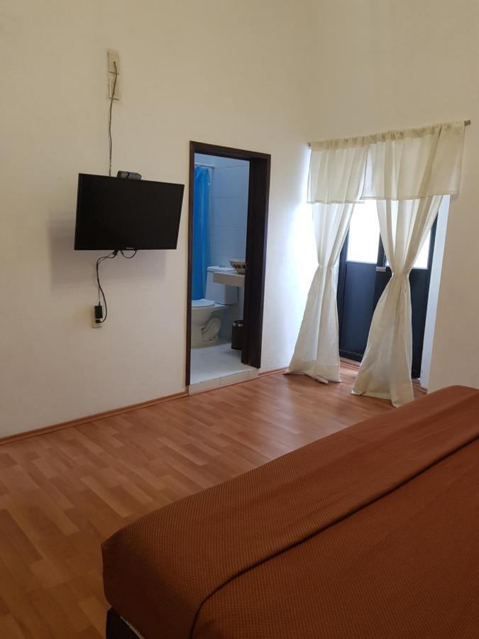 Hotel Meson Mariano Matamoros Керетаро Экстерьер фото